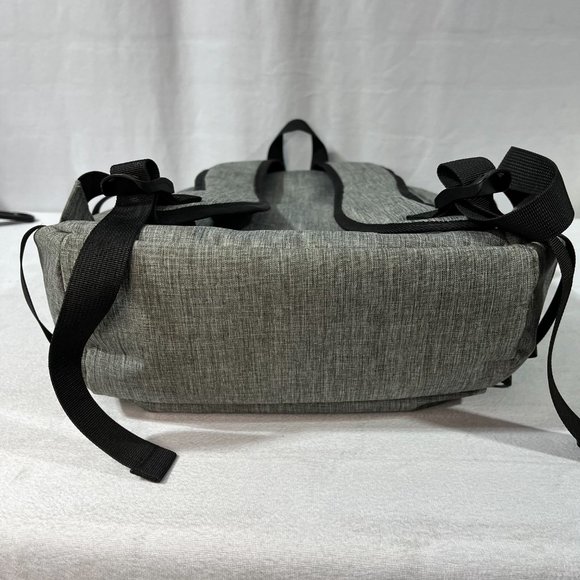 Mancro Gray Laptop Backpack Bag With USB Charging Port For Travel / Business - Picture 6 of 11